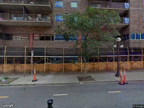 10Th Street, Saint Paul, MN 55101
