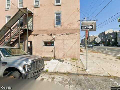 E Lehigh Ave, PHILADELPHIA, PA 19125