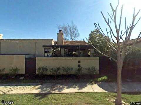 La Mancha Dr, Sonoma, CA 95476