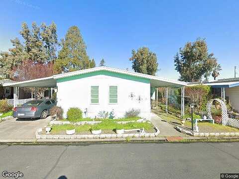Chapala Dr, Santa Rosa, CA 95403