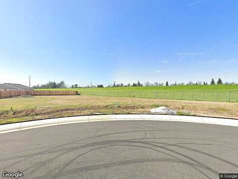 Woods Dr, Linda, CA 95648