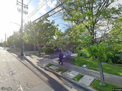 Russell Ave, Santa Rosa, CA 95403