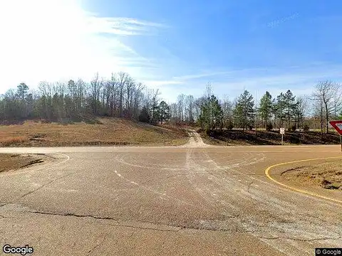 Walnut Grove Rd, Bolivar, TN 38008