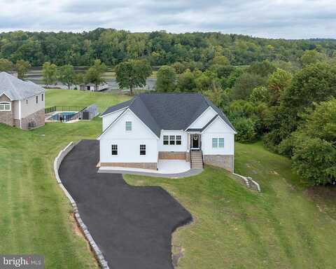 Lands End, ORANGE, VA 22960