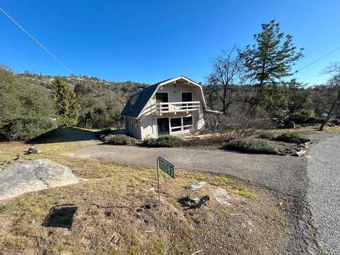 Bear Paw, COARSEGOLD, CA 93614