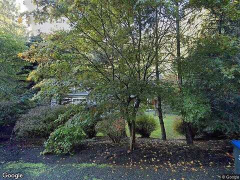 Haley Loop, BAINBRIDGE ISLAND, WA 98110