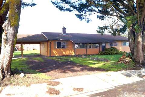 Main, OAKVILLE, WA 98568