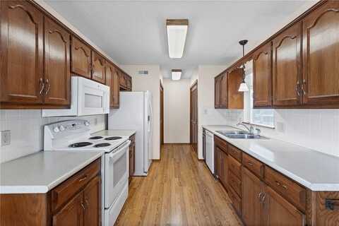 16611 E 53RD Street, Independence, MO 64055