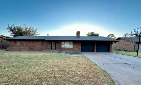 Lawn, SEYMOUR, TX 76380