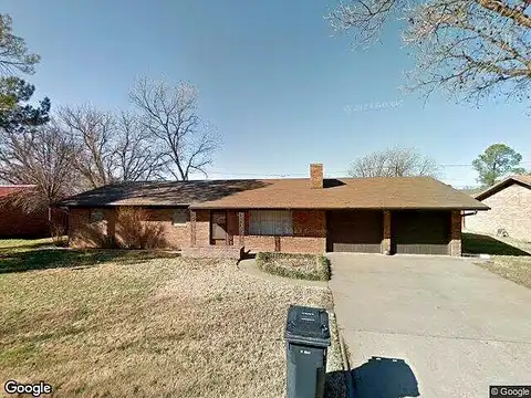 Lawn, SEYMOUR, TX 76380