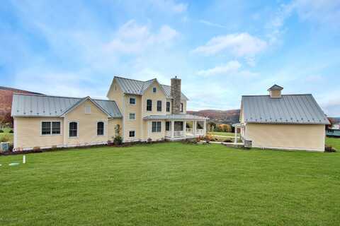 Hickory, CLARKS SUMMIT, PA 18411