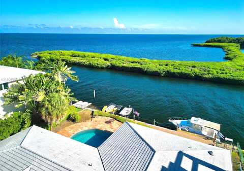 San Pedro, CORAL GABLES, FL 33156