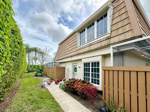 Winchester, PALM BEACH GARDENS, FL 33410