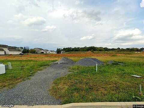 Amberleigh Ln, SHIPPENSBURG, PA 17257