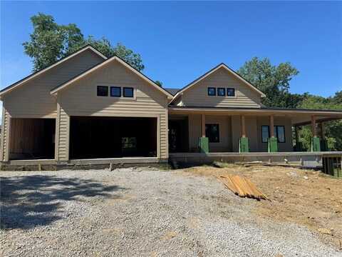 6130 S National Drive, Parkville, MO 64152