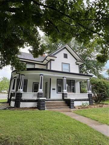 233 Main Street, Osawatomie, KS 66064
