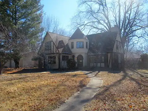 Halsted, ROCKFORD, IL 61103