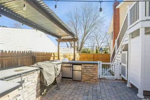 Cinque, BAYPORT, NY 11705