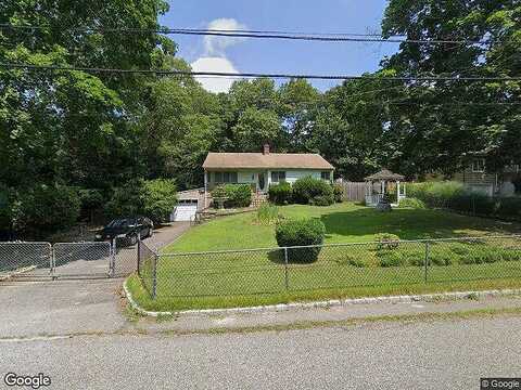 Mauritz, MIDDLE ISLAND, NY 11953