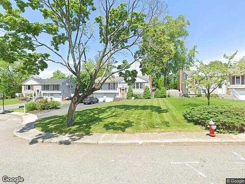 Phyllis, KINGS PARK, NY 11754