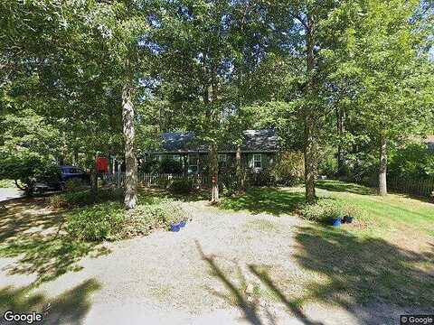 Lisa, MASHPEE, MA 02649