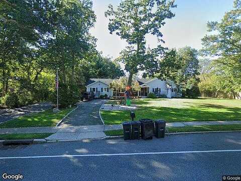 Clay Pitts, GREENLAWN, NY 11740