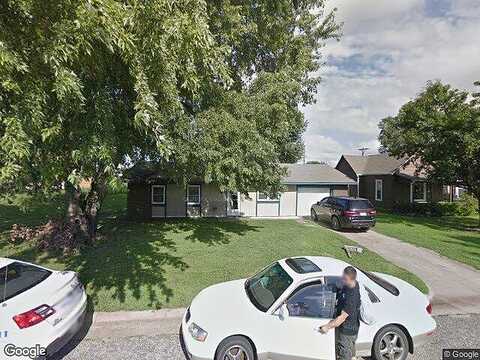 1St, ARKANSAS CITY, KS 67005
