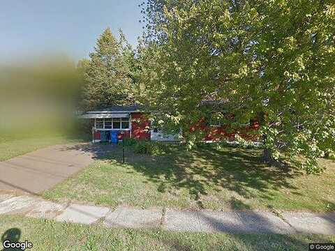 Fernwood, HAMDEN, CT 06517