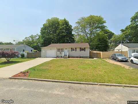 Pine Acres, BAY SHORE, NY 11706