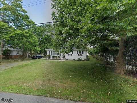 Winnie, CENTER MORICHES, NY 11934