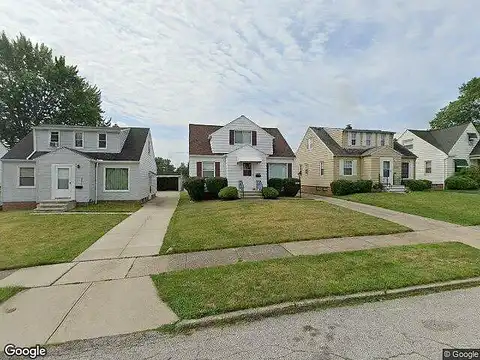 Edinboro, MAPLE HEIGHTS, OH 44137