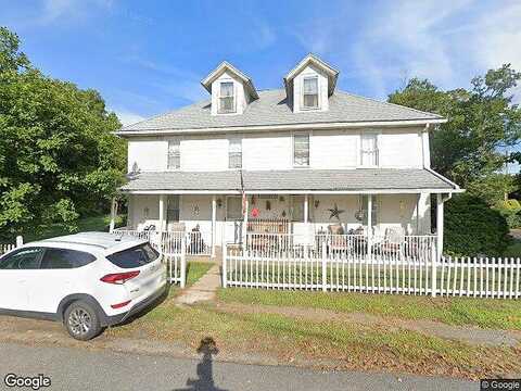 Linden, WOODBURY, CT 06798