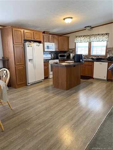 Naomi, LEDYARD, CT 06339