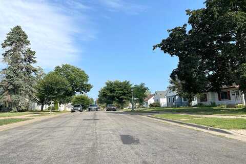 4Th, SAINT PAUL, MN 55119