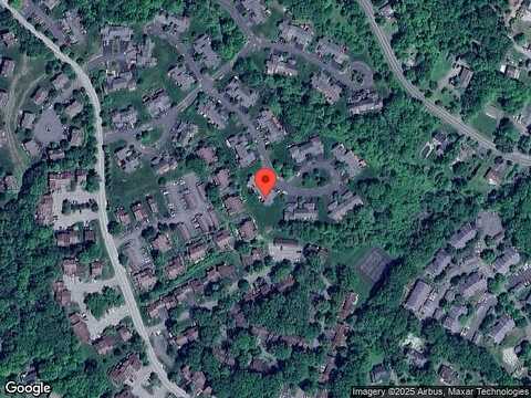 Helene Cir, Woodbury, NY 11797
