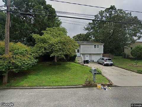 Strauss, SELDEN, NY 11784
