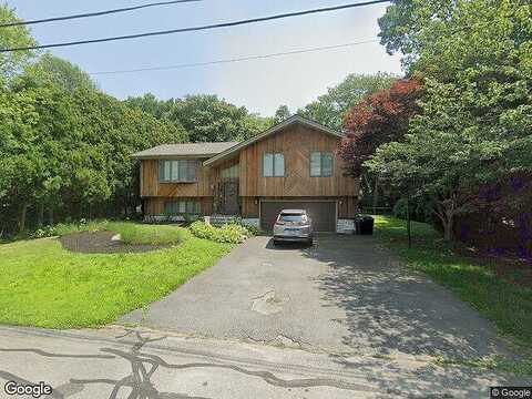 Holly, NORTH DARTMOUTH, MA 02747