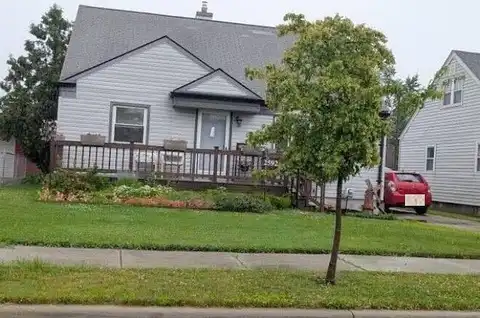 Waldorf, ROSEVILLE, MI 48066