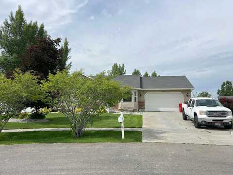 Lilac, IONA, ID 83427