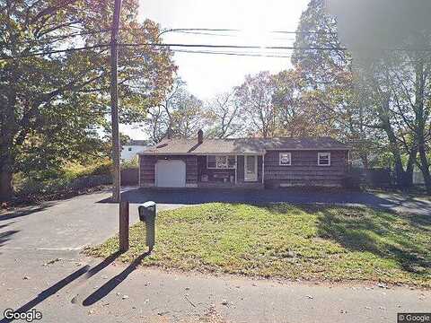 Pinetop, SHIRLEY, NY 11967