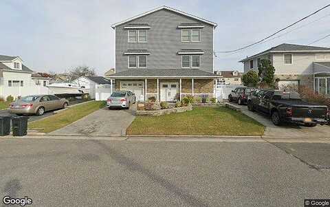 West, COPIAGUE, NY 11726