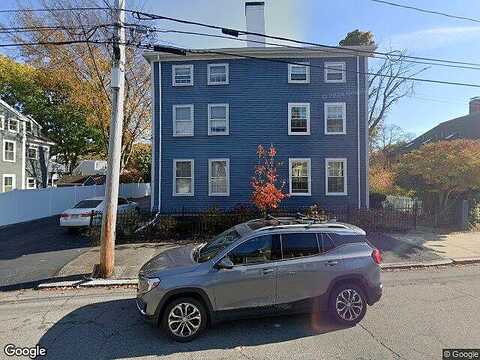 Bromfield St U:2, Newburyport, MA 01950