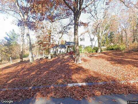 Bonny, BROOKFIELD, CT 06804