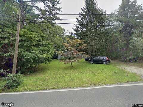 Old Country, EAST QUOGUE, NY 11942