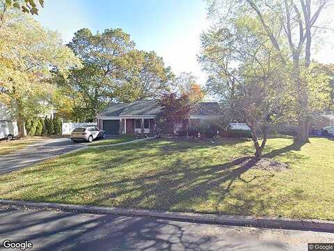 Pennaquid, CORAM, NY 11727
