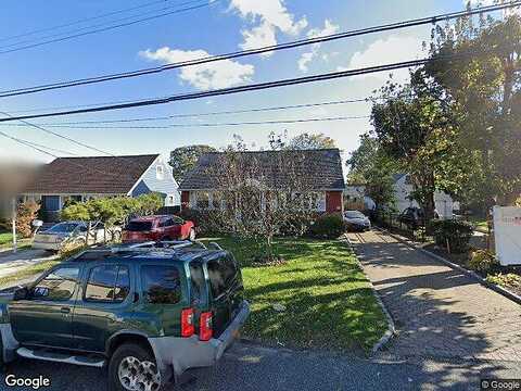 9Th, HUNTINGTON STATION, NY 11746