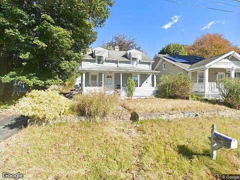 Vivian, WATERFORD, CT 06385