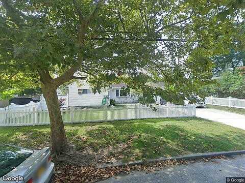 Maple, CENTRAL ISLIP, NY 11722