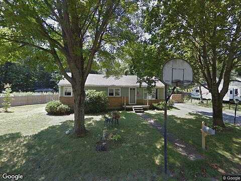 Jackie, MILLBURY, MA 01527