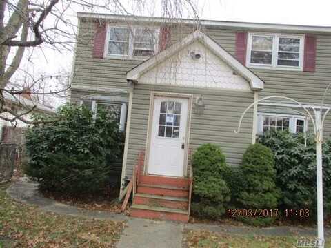 Broadway, SHIRLEY, NY 11967